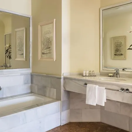 Anantara & Marbella Benahavis 别墅 *